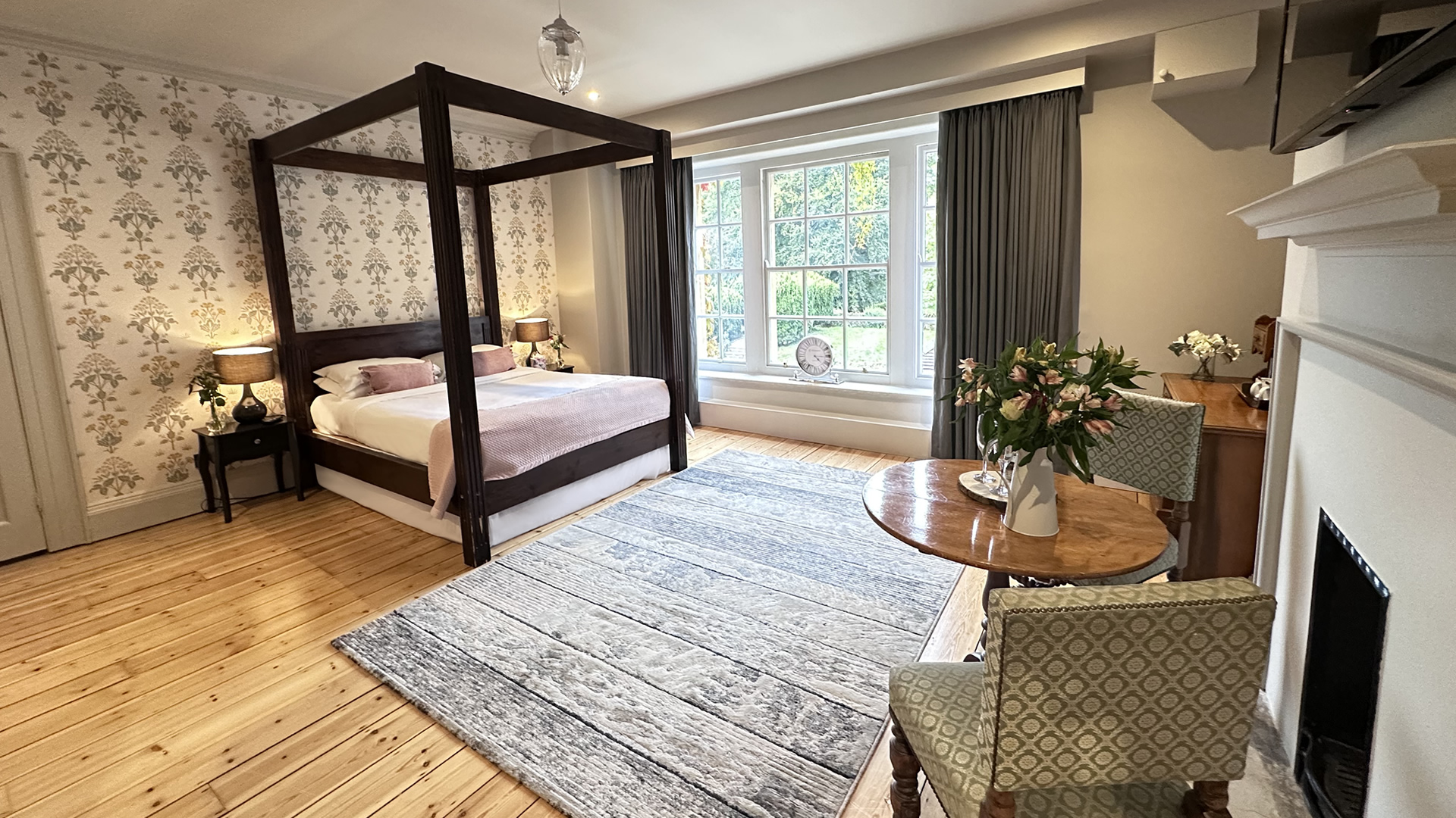 luxury bedrooms suites somerset