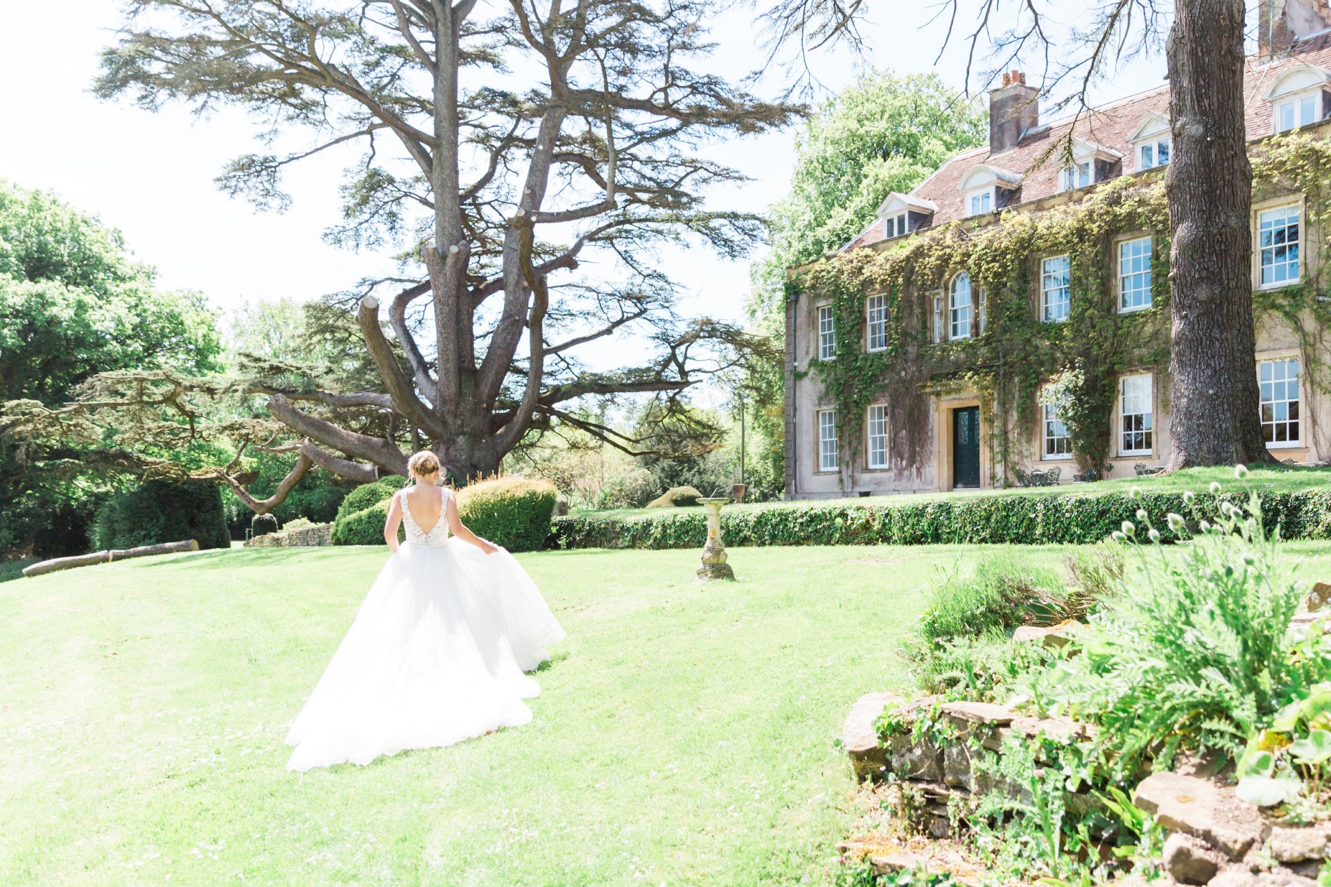 Exclusive wedding venue in Somerset with gardens